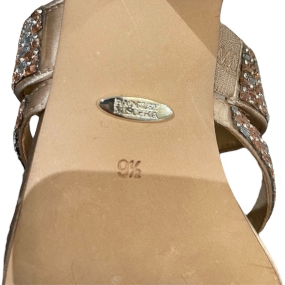Badgley Mischka Zena Crystal Embellished Mid Heel Sandals Size 9.5 - Picture 4 of 4